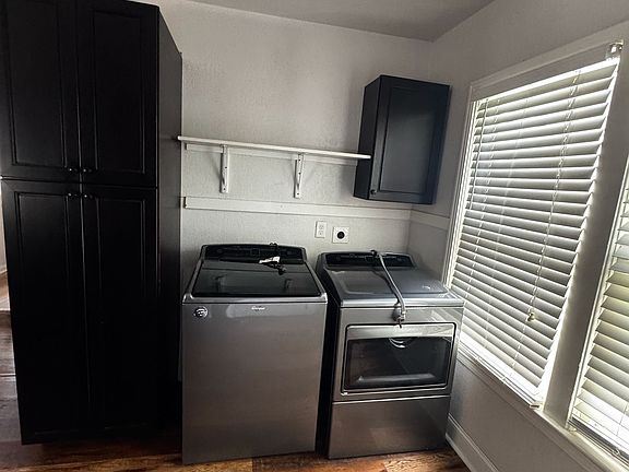 5th image of 344 Donaldson Ave