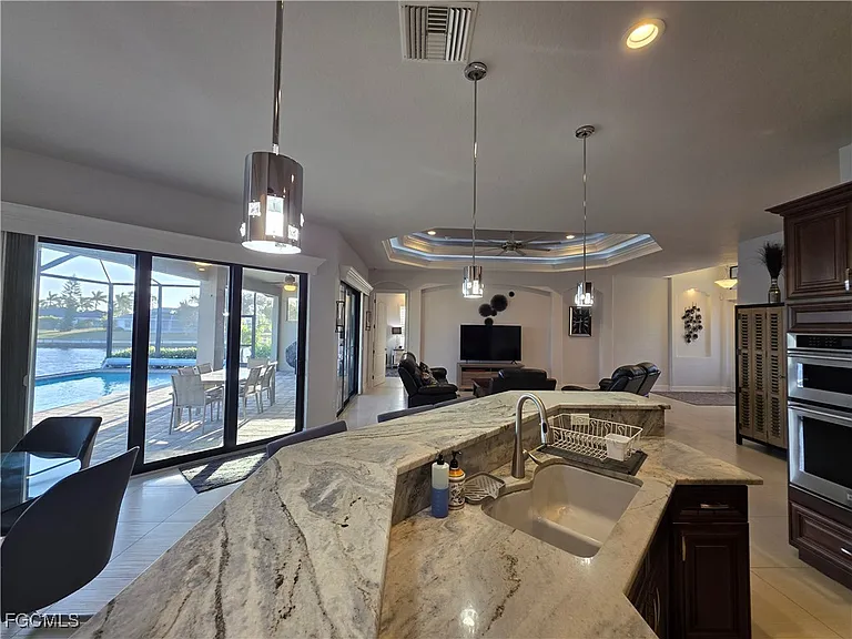 1255 NW 38th Ave — Photo 24