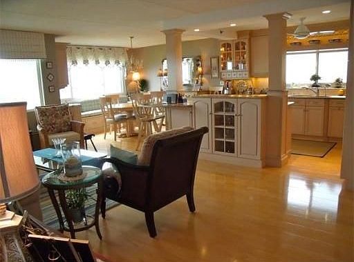 2nd image of 100 Cove Way Unit 910
