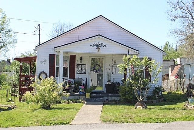 1st image of 207 Jessamine Ave