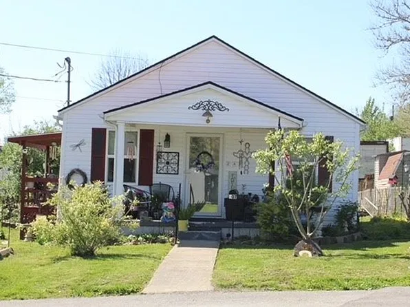 207 Jessamine Ave, Nicholasville, KY 40356