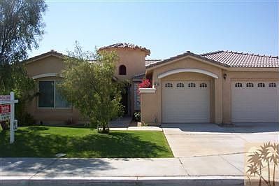 1st image of 43145 Avenida Estrella