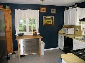 5th image of 3008 Hall St
