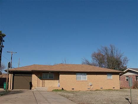1st image of 109 E Hillcrest Ln