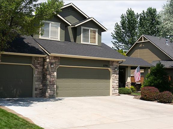 2nd image of 1056 W Yosemite Dr