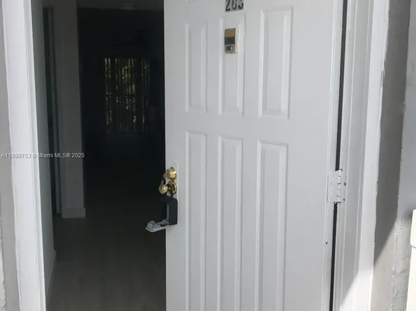 438 NE 210th Circle Ter APT 203-4B, N Miami Beach, FL 33179