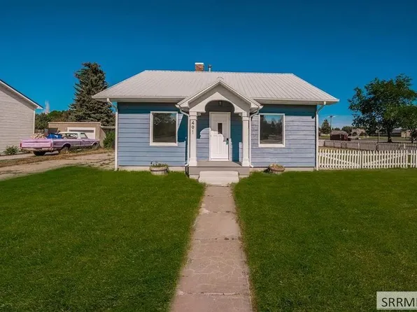 491 S Park Ave, Shelley, ID 83274