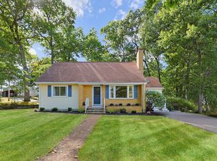 21 Burt St, Attleboro, MA 02703