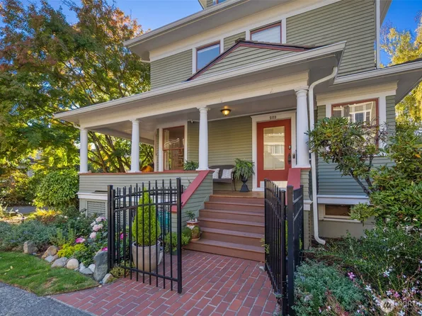 503 12th Avenue E, Seattle, WA 98102
