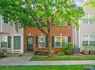 2156 Jordan Ct, Mahwah, NJ 07430