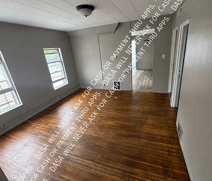 115 Parkway #UPPER — Photo 3