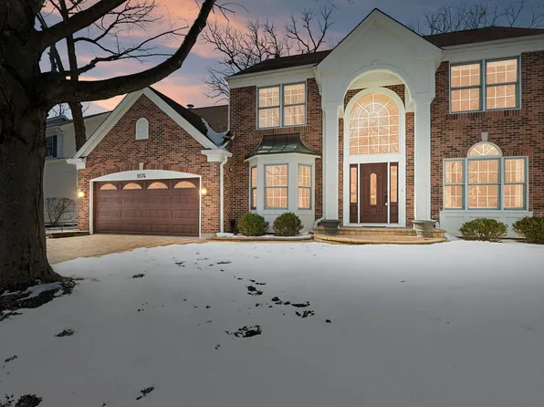 1074 Potomac Ct, Grayslake, IL 60030