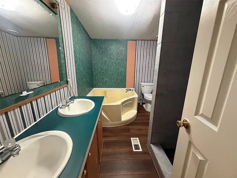 14311 Force St — Photo 6