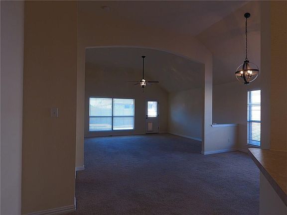 4th image of 69 N Highland Dr