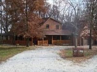 14 E Lake Est, Mt Sterling, IL 62353
