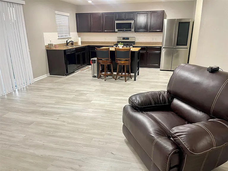 21439 Veneto Hills Ct — Photo 11