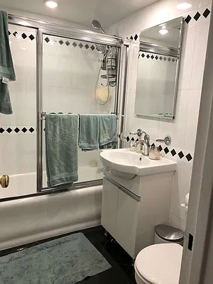 Rented by Compass | media 18