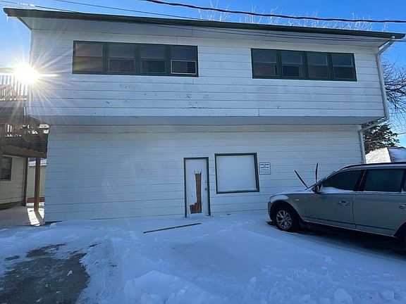3rd image of 1119 Market St APT 4