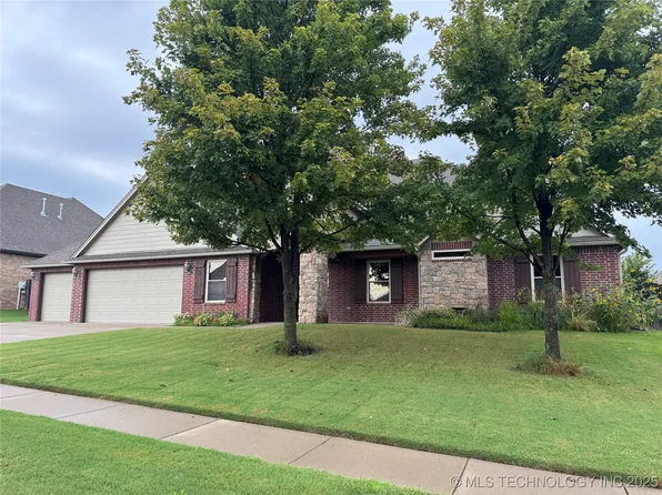 5510 Cooper Ct, Bartlesville, OK 74006