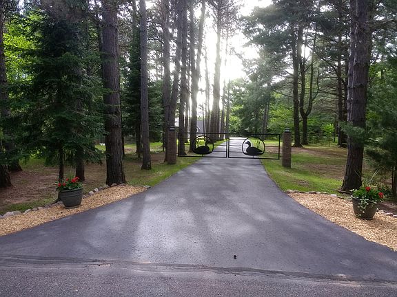 View coming off McClaine Rd.