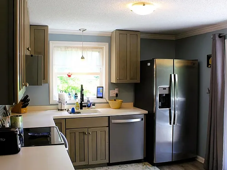 13 Laurana Ln — Photo 5