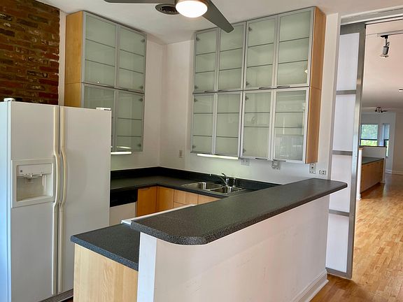 4th image of 4738 McPherson Ave #1