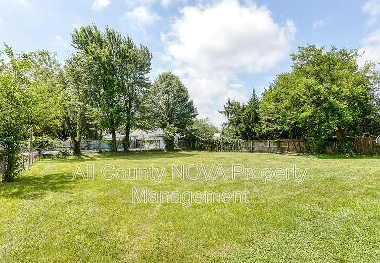 8753 Signal Hill Rd #3 — Photo 27
