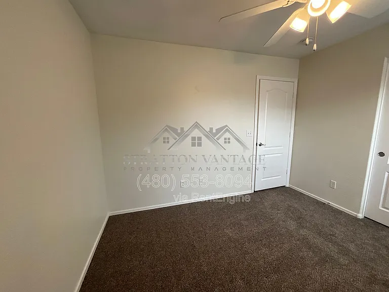 25654 W Satellite Ln — Photo 40