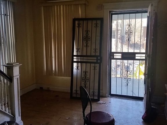 4th image of 128 Tyler St
