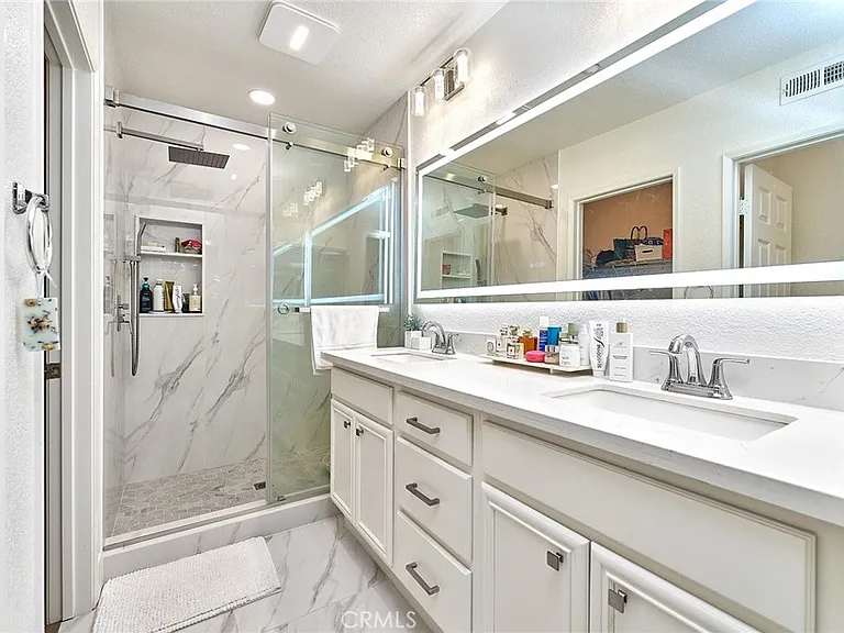 1139 Elfstrom Dr — Photo 16