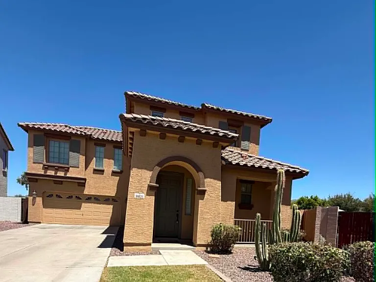8821 S 40th Dr — Photo 5