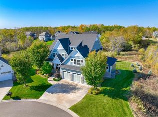 80 Rapp Farm Ln, North Oaks, MN 55127