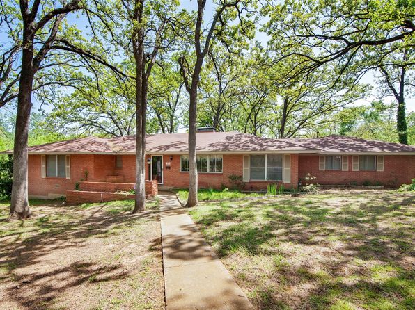 1500 W Heron St, Denison, TX 75020