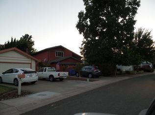 23 Rambleoak Cir, Sacramento, CA
