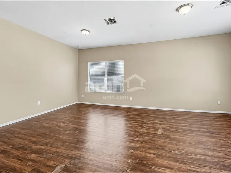 2548 W Spencer Run — Photo 5