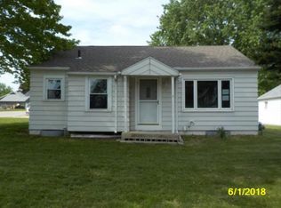 702 E Main St, Eagle, WI 53119