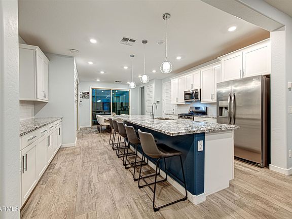 5th image of 1091 E Marlin Dr