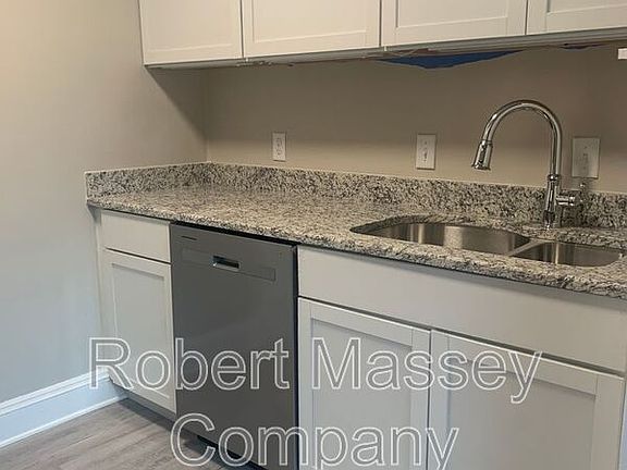 5th image of 2424 Glenmary Ave #4