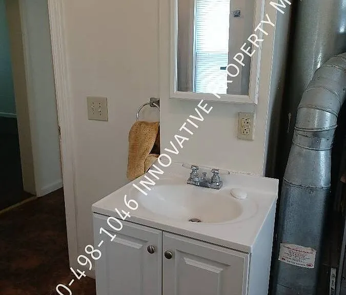 2266 Donovan St — Photo 19