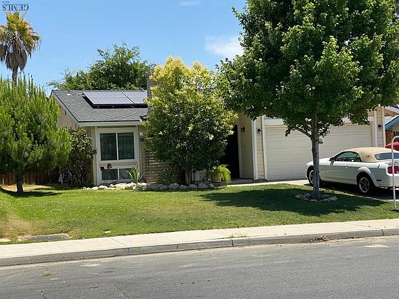 2nd image of 2709 N Catalina Dr