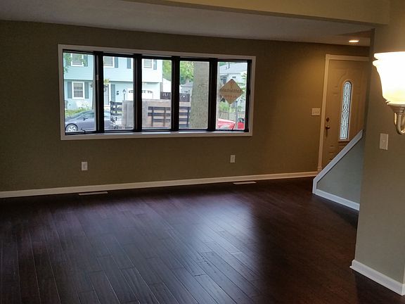 4th image of 5639 Natalie Ct N