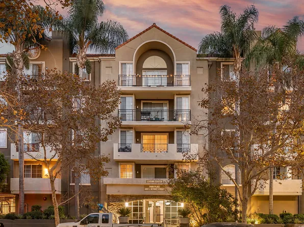 Essex Properties at Miracle Mile