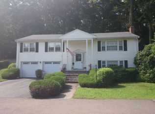 26 Parkside Dr, Jamaica Plain, MA 02130