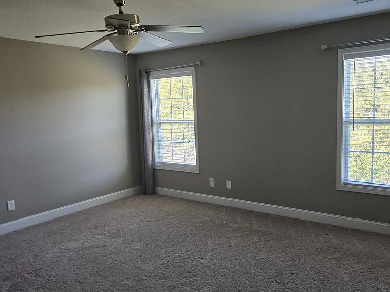 1726 Yearling Rd — Photo 4