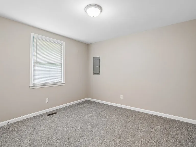 927 Oak Vale — Photo 12