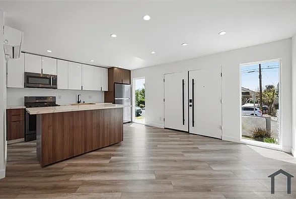 6307 Elgin St — Photo 6