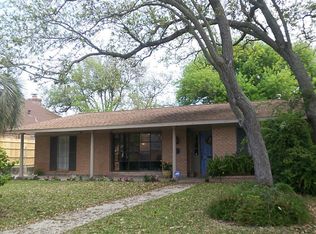 1602 Driftwood Ln, Galveston, TX 77551