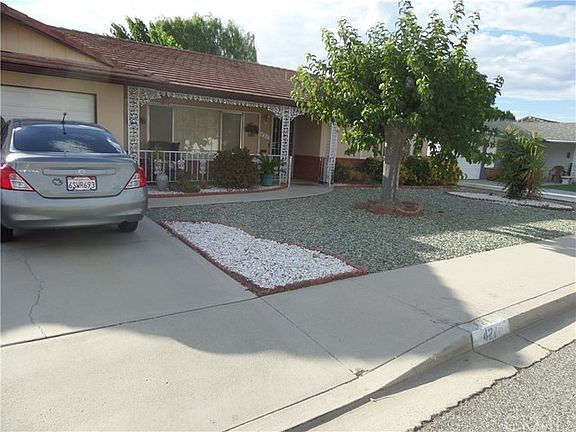 3rd image of 421 Olympia Way