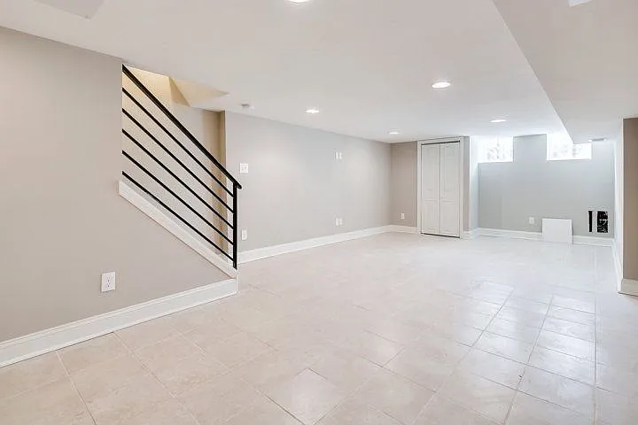 1223 S 23rd St — Photo 18