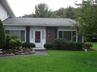 561 Quisset Ct, Warwick, RI 02886